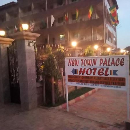 New Town Palace Hotel Garoua Екстериор снимка